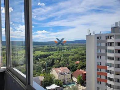 Квартири на продаж, 3-кімнатні, Bratislava-Karlova Ves · €234 900