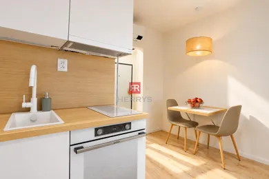 Na prenájom 1-izbový byt, 22 m², Bratislava-Petržalka, Labutia