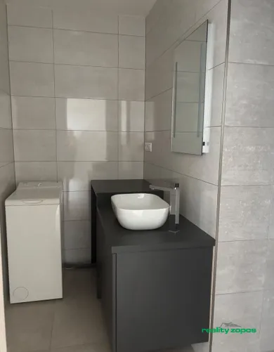 Na prenájom 2-izbový byt, 65 m², Púchov, Obrancov mieru