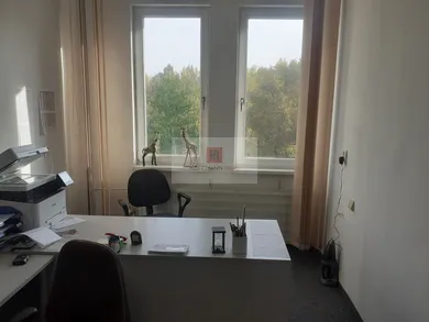 Lokale komercyjne na wynajem, Bratislava-Ružinov · €120