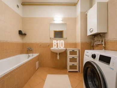 Na predaj 2-izbový byt, 74 m², Dubnica nad Váhom, Hasičská
