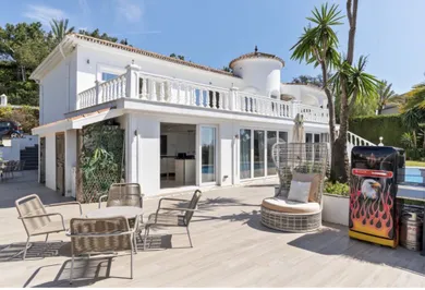 Domy na sprzedaż, Bratislava-Staré Mesto · €1 990 000