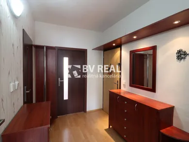 Na prenájom 2-izbový byt, 50 m², Prievidza