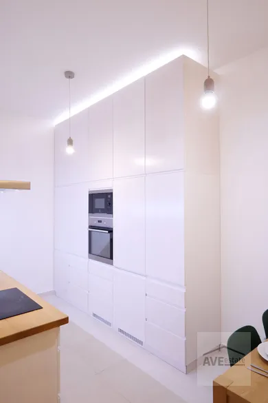 Na predaj 2-izbový byt, 58 m², Bratislava-Staré Mesto