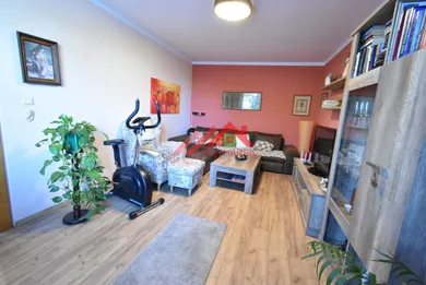 Mieszkania na wynajem, 1-pokojowe, Pezinok · €550