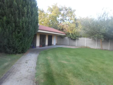 Na prenájom dom, 93 m², Nové Zámky