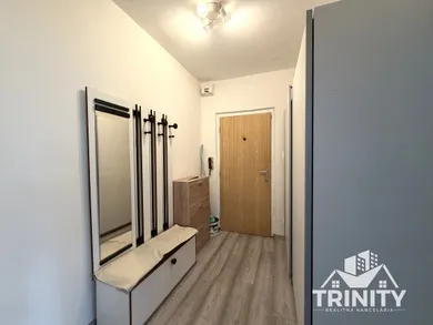 Na prenájom 2-izbový byt, 47 m², Nové Zámky, Tatranská