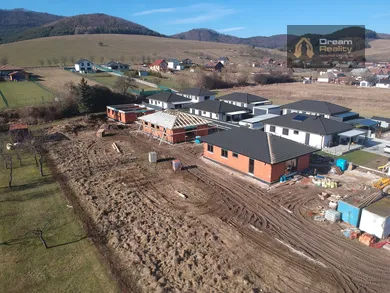 Na predaj 4-izbový dom, 109 m², Zbyňov, Hlavná