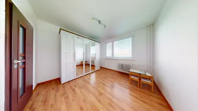 Квартири на продаж, 3-кімнатні, Bratislava-Dúbravka · €241 000