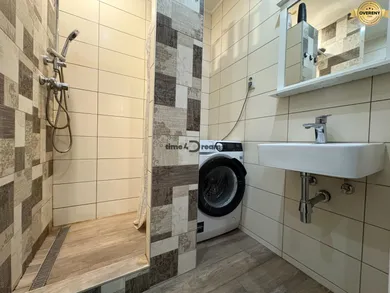 Na predaj 2-izbový byt, 48 m², Levice