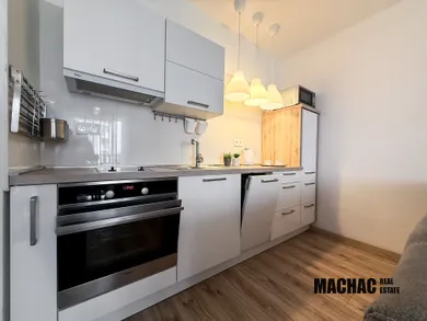 Na prenájom 1-izbový byt, 33 m², Trnava, Ulica Mikovíniho