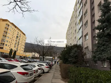 Na predaj byt v Bratislava-Devínska Nová Ves · €205 000 · Dokončené