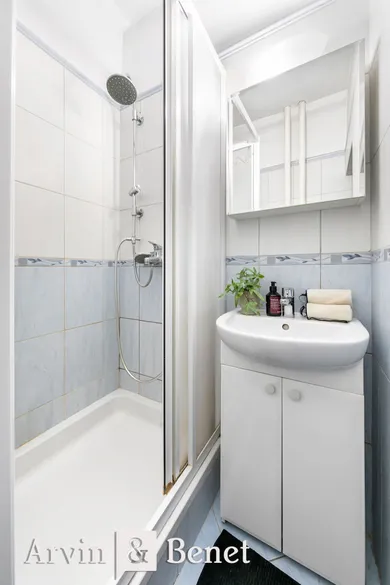 Na predaj 2-izbový byt, 57 m², Bratislava-Ružinov, Solivarská