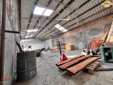 Na predaj komerčné, 150 m², Komjatice