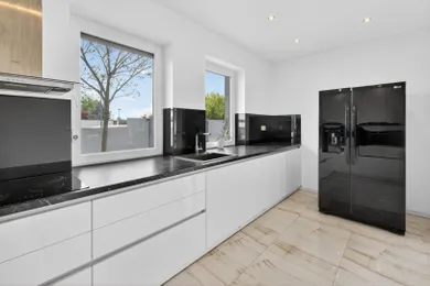 Na predaj 4-izbový dom, 128 m², Miloslavov, Neuvedená