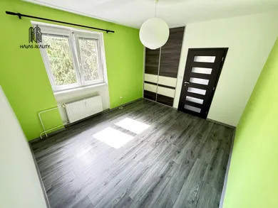 Na predaj 2-izbový byt, 54 m², Banská Bystrica, Mičinská cesta