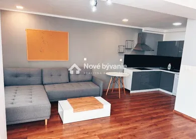 Eladó lakások, 2-szobás, Snina · €106 000
