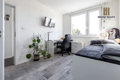 Na predaj 3-izbový byt, 73 m², Prešov, Šrobárova