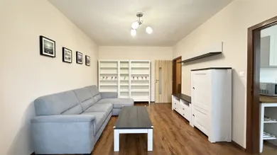 Na prenájom 2-izbový byt, 66 m², Zlaté Moravce