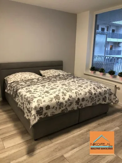 Na predaj 2-izbový byt, 52 m², Bratislava-Ružinov, Nevädzová
