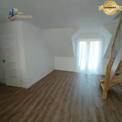 Byty na predaj 3-izbový, Tomášikovo · €120 400