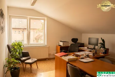 Na prenájom komerčné, 498 m², Trnava, Coburgova