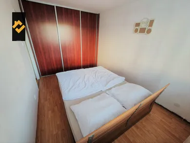 Na prenájom 4-izbový byt, 81 m², Dunajská Streda, Nám. SNP