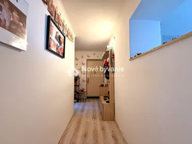 Na predaj 2-izbový byt, 64 m², Levice, Ľudovíta Štúra