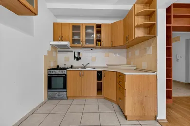 Na predaj 2-izbový byt, 59 m², Bratislava-Vrakuňa, Píniová
