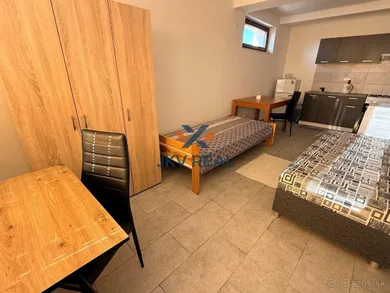 Mieszkania na wynajem, 1-pokojowe, Prešov · €450
