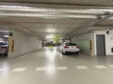 Na predaj objekt, Bratislava-Petržalka, Zadunajská cesta