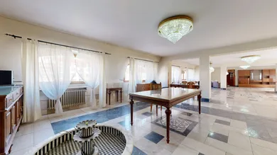 Mieszkania na sprzedaż, 5-pokojowe, Trnava · €800 000