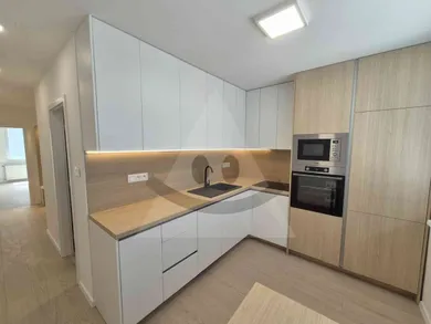Byty na predaj 2-izbový, Komárno · €128 000