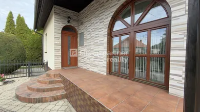Na predaj 5-izbový dom, 240 m², Veľký Meder, Tichá