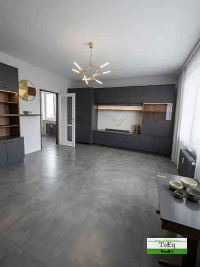Na predaj 3-izbový byt, 68 m², Žiar nad Hronom, M. R. Štefánika