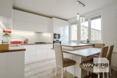 Mieszkania na sprzedaż, 3-pokojowe, Bratislava-Rača · €350 000