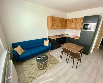 Mieszkania na wynajem, 1-pokojowe, Levice · €520