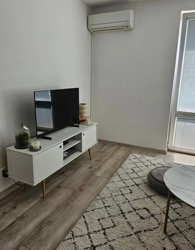 Na prenájom 2-izbový byt, 44 m², Bratislava-Vrakuňa, Vrakuňská cesta