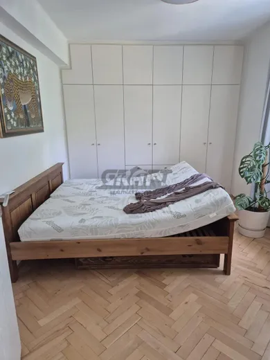 Na prenájom 3-izbový byt, 74 m², Bratislava-Staré Mesto, Blumentálska
