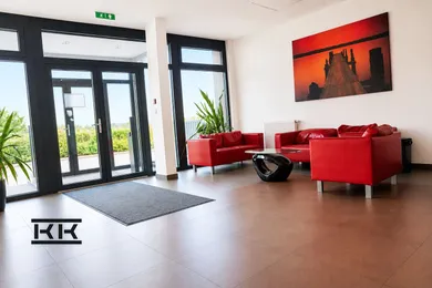 Na prenájom komerčné, 19 m², Bratislava-Ružinov, Pestovateľská