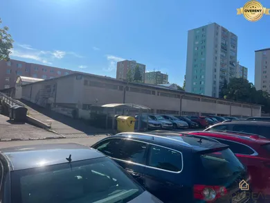 Na predaj objekt v Bratislava-Karlova Ves · €55 900 · Pôvodný stav