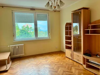 Na predaj 2-izbový byt, 55 m², Štúrovo, Svätého Štefana