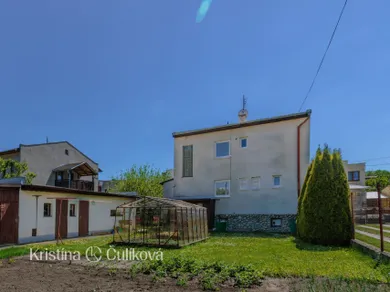 Na predaj 6-izbový dom, 190 m², Poprad, Chalúpkova
