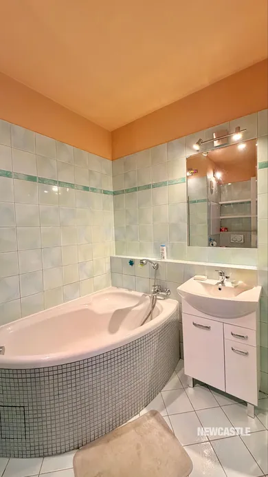 Na prenájom 3-izbový byt, 72 m², Banská Bystrica, Bernolákova