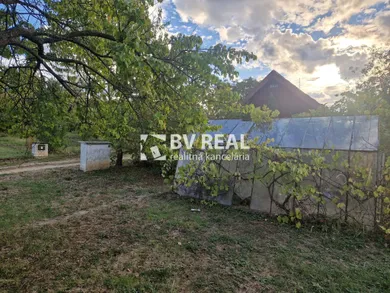 Na predaj 1-izbový rekreačný dom, 428 m², Partizánske, -