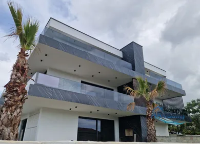Na predaj 3-izbový byt, 68 m²