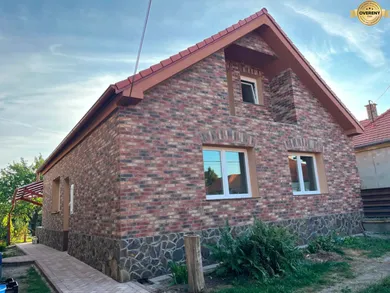Na predaj 5-izbový dom, Bratislava-Rusovce