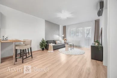 Na prenájom 2-izbový byt, 55 m², Bratislava-Staré Mesto, Blumentálska