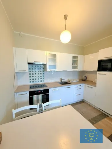 Na prenájom 1-izbový byt, 41 m², Košice-Juh, Vojvodská