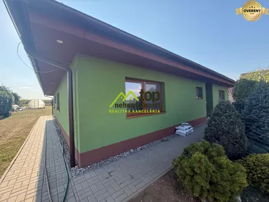 Na predaj 5-izbový dom, 190 m², Malé Ripňany
